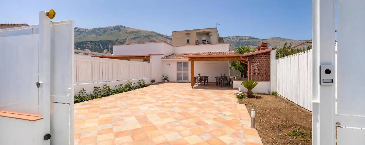 Arricàmpati Airport Rooms in Villa Carini Italia